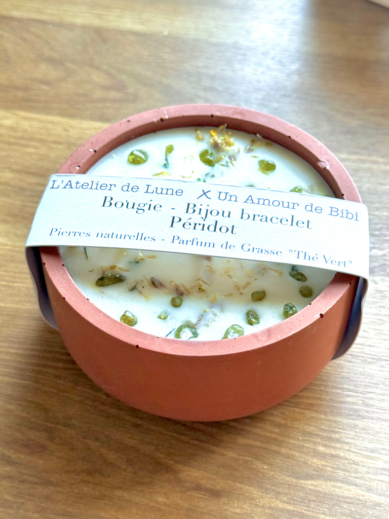Bougie avec bracelet - Péridot (Thé Vert)