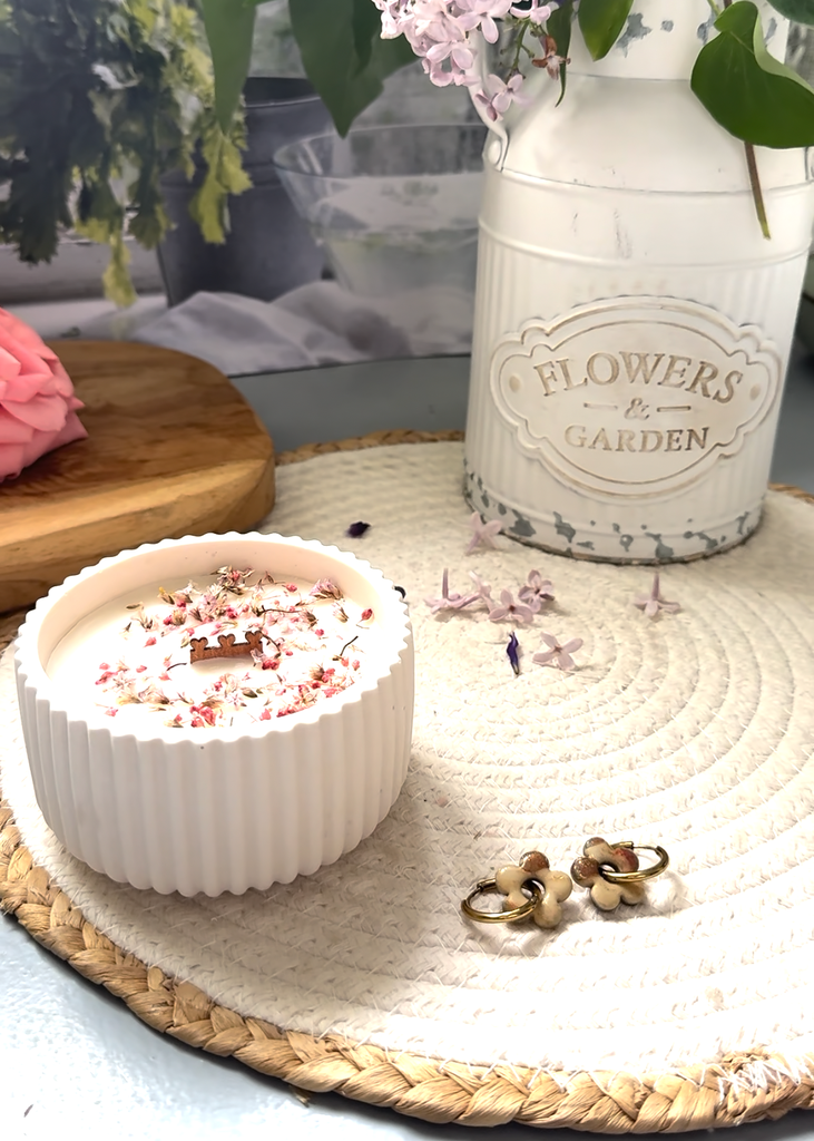 Bougie avec boucles d’oreilles (Fleur de Coton) - Pot blanc